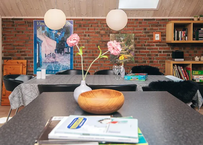 Charming Family Retreat-by Traum *