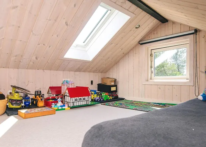 Charming Family Retreat-by Traum Блаванн