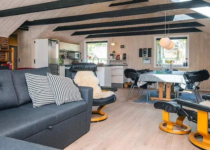 Дом отдыха Charming Family Retreat-by Traum Блаванн